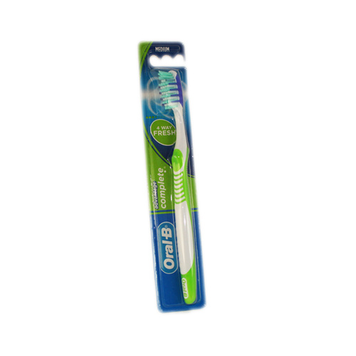 Oral-B Advantage Complete Toothbrush Medium