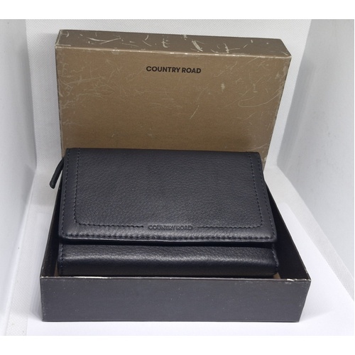 COUNTRY ROAD 17CM TRIFOLD FLAPOVER PURSE INSIDE ZIP SOFT LEATHER (BLACK) 2455